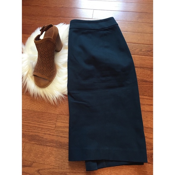 LOFT Dresses & Skirts - ♡LOFT♡ skirt